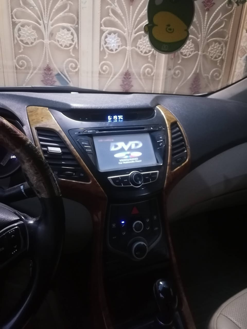 النتره 15 خليجي رقم بغداد بسمي مكفولة سياره جديده خير من الله مكينه مامفتوحه سياره مال جناي مكان السياره في كربلاء سعر 125قفل قفل للاستفسار الاتصال على الرقم ***********
