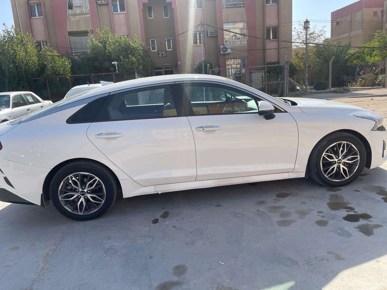 كي5 خليجي مديل 2021
فول موصفات عدا البانوراما 
بصمه تشغيل عن بعد 
رادار امامي خلفي
حساسات 
اشاره بل مري 
دشبول لمس 
قطعتين تبريد 
صندوق ذكي  
مكينه 2000 دوش مرغوب
مكفول سياره من كلشي بل صندوق سعر178 وبيه   
التواصل على الرقم ***********  +964 781 545 0809 عنواني بالنجف
