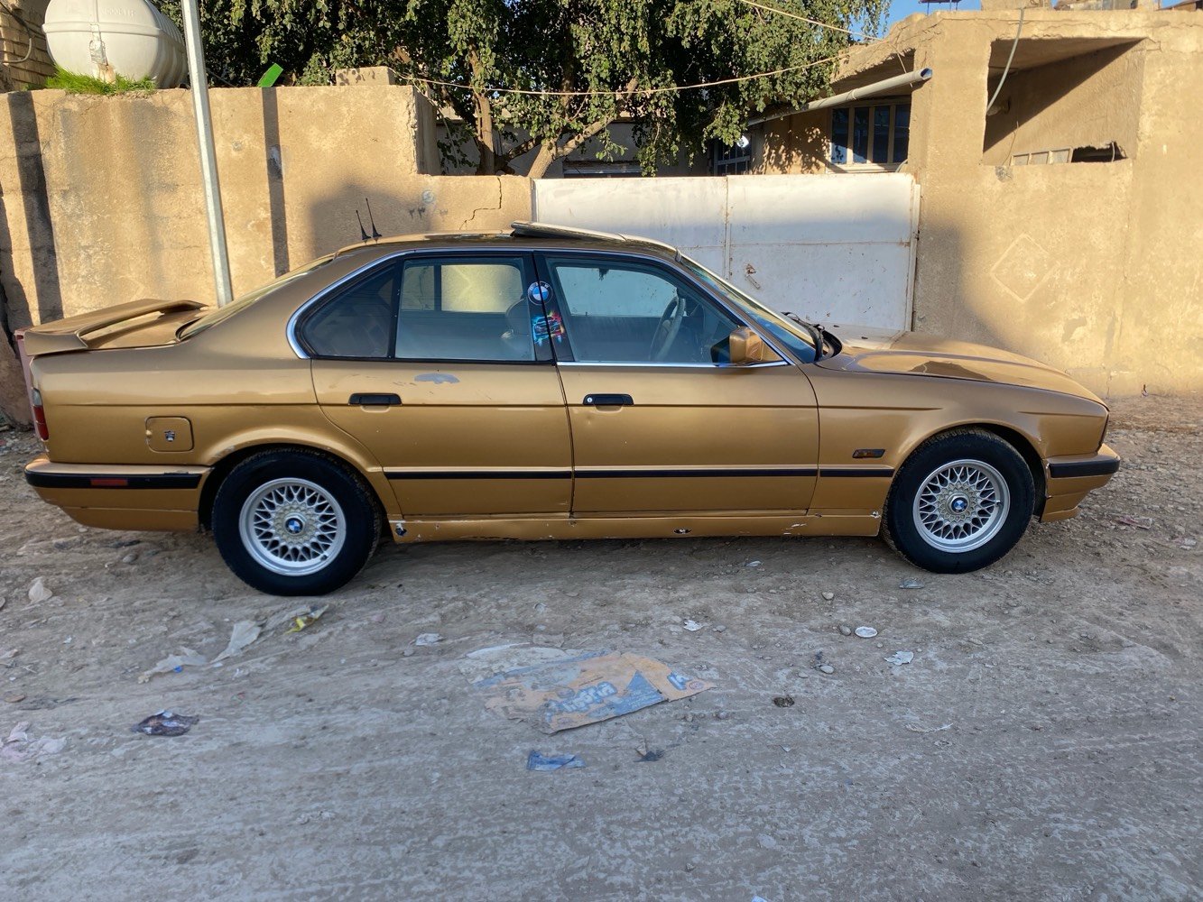 نرفع المنشور بلصلاة على محمد وآل محمد

صلي على محمد وعلى ال محمد 



🚘 BMW ألماني أصلي — موديل 1991 🇩🇪

لسياره باسمي اني 

نفاذ لسنويه لحد 2027

ولهزه بعد شهر وشويه 

سيارة مرتبة ونظيفة، محرك مسكر عدل 

كير أوتو بشرط،

كل كهربائيات السيارة شغالة بدون أي خلل ✅



🔧 تم عمل صيانة كاملة وتشمل:

✔️ ادامه كامل

✔️ فيتم

✔️ تخم نوزل

✔️ تخم بلك

✔️ ارفيو حاوية

✔️ آيسي + جوين

✔️ فلتر بنزين + فلتر شوته

صدر امامي 50‎%‎ولخلفي 90‎%‎

السيارة خير من الله

📍 مكان السيارة: بغداد — جنوب مجمع بسماية السكني



💰 السعر:48$ بيها مجال بسيط 

🤝 متوازي على بيعتها والله يشهد



📱 للاستفسار واتساب أو اتصال

***********