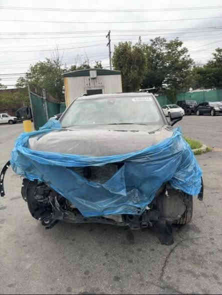 السلام عليكم 

بلايزر 2024 
محرك 2000 تيربو Lt2

السيارة حاليا بدبي 

السعر مطروح بدبي 70 ورقة 

***********
