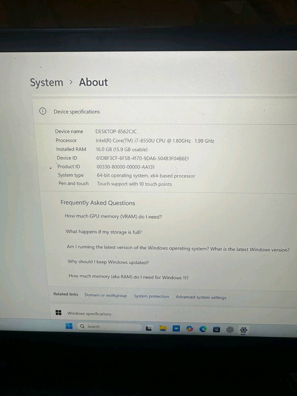سلام عليكم عندي لابتوب لمس قلااب ٣٦٠  للبيع سعره ٣٢٥ الف وبي مجال الي حاب يتواصل وياي ع هذا الرقم ***********