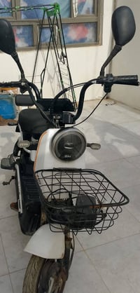 من رخصة الادمن دراجه شحن للبيع جديده فقط نقص بطاريات 4 السعر 150 الف ل...