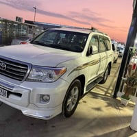 لاند كروز • ٢٠١٣ • محرك ما مفتوح