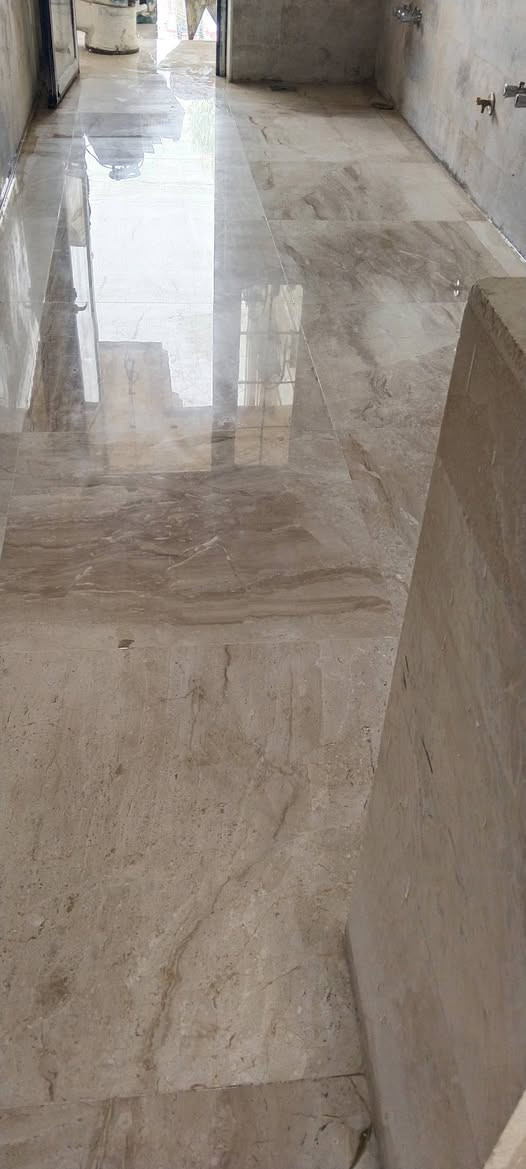 جلي وترميم الارضيات 
جلي تنضيف تلميع
الارضيات وجميع الرخام البايت الدرج
وازالالت الايبوكسي والاصباغ من الارضيه
ملاعب كراجات معامل للاستفسار 
***********
