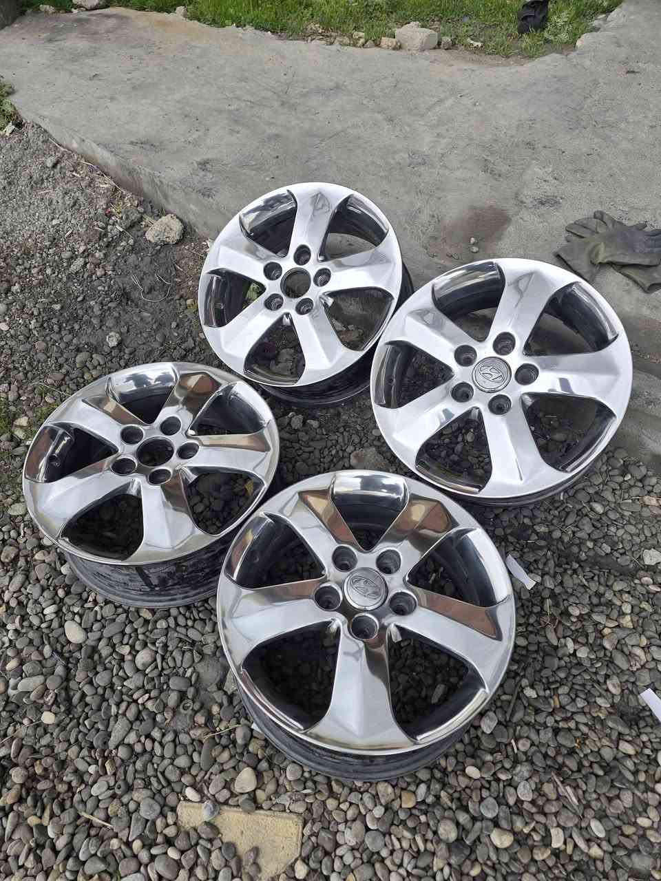 ویلی ئاڤانتی ئیستیل کراومان هەیە بۆ گۆڕینەوە بەنەفسی ویل تەنها تەقیو نەبێت هەرچۆنێک بێت کێشە نیە یان ویلەکانی خۆت کرۆم ئەکەینەوە


**إذا كنت صاحب هذا الإعلان وتريد حذفه لأي سبب، رجاءا أرسل رسالة إلى الدعم الفني**