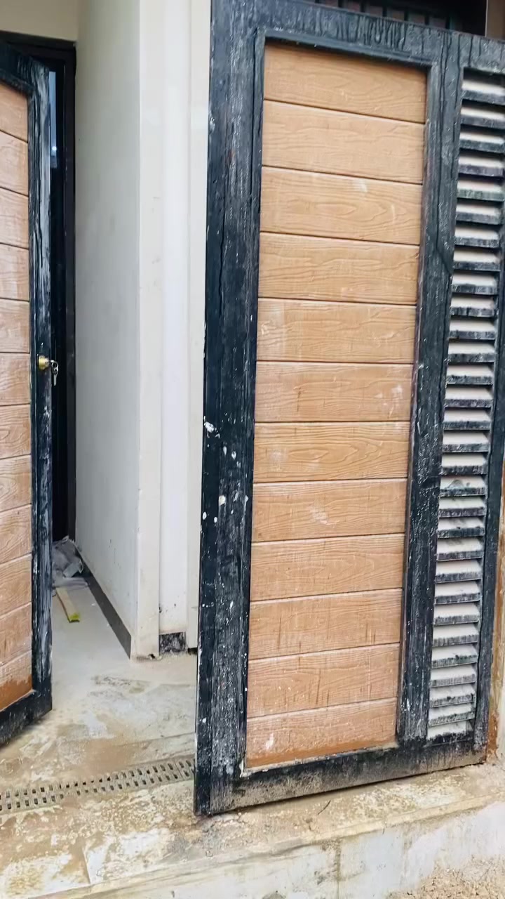 السلام عليكم 50 متر للبيع بناء جديد٢٠٢٦ طابقين ونص كامل زراعي سند ٢٥ خدمات كامله مي مجاري تبليط كهرباء شارع البانزيخانة الجبهه بظهر شارع ١٥ خلف اسواق باقر
سعر ٨٨ /للاستفسار .***********
