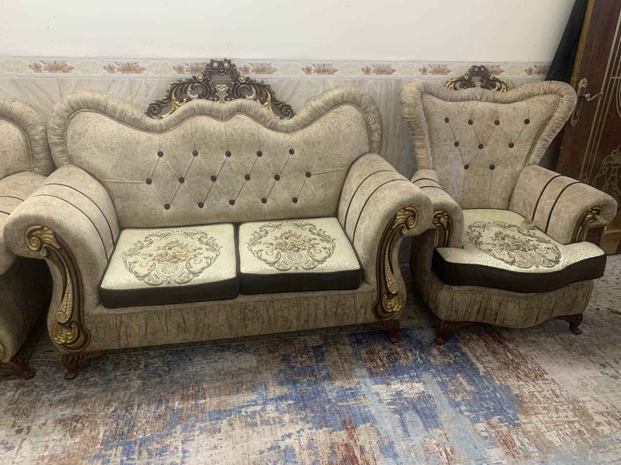 تخم نظيف / 14 مقعد للبيع
الاتصال على الرقم ***********
