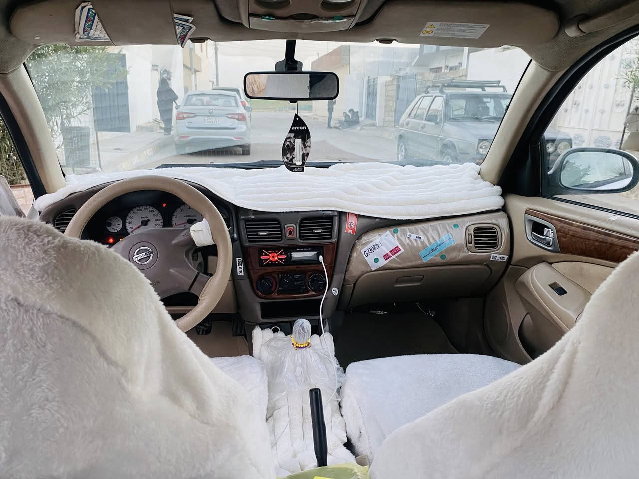 سەنی مزایدە کتاب مزایدەی لەگەلە سەیارەکە ساقە موسو براوە نیە هەمو گیانی مەزبوتە  گیرومە کینەی بە شەرتی ١٠٠ فیتەر(***********
