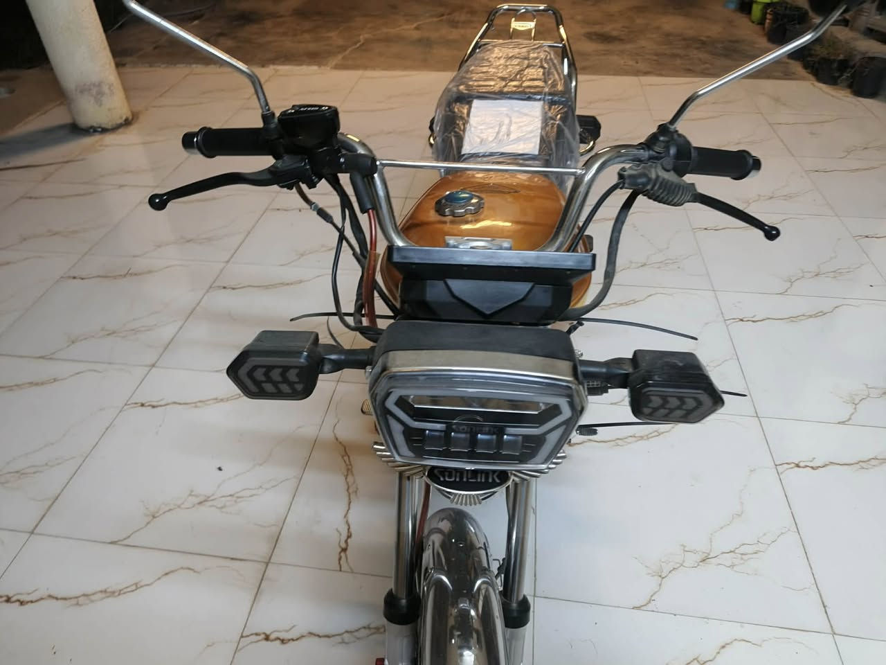 للبيع دراجه 4كير بعده دهن الشركه العنوان منصوريه الجبل ***********السعر750
