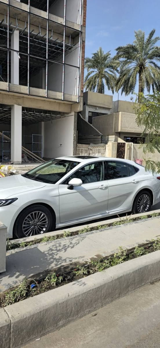 تيوتا كامري زيرو موديل 2025 هايبرد تجميع
للمراوس مع كروس او فروتلاندر
بحالة الزيرو ممشى قليل جدا جدا
السيارخ هايبرد اقتصاديه جداا 
- كاميرا خلفية متحركه
دشبول لمس
صاج اسود
-رادار
-تحديد مسار
-تحكم ستيرن
مودات سياقة
محرك  هايبرد
سنوية جديدة رقم بغداد
تحويل مباشر
-بحالة الزيرو
قطعتين تبريد
حساس اطارات
ويل كب .
مري شفط
داخل جلد اسود
بصمه تشغيل
بصمة عدد2
فتحه
شاحن لاسلكي
مقاعد جلد + دشبول جلد
شاشه اندرويد اوتو كار بلي
السياره بحاله الزيرو 
المكان بغدا د
منصور/ بغداد
***********
