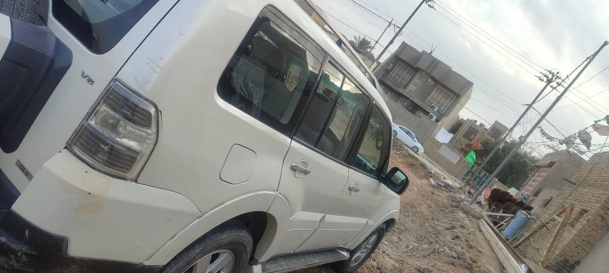 السلام عليكم
باجيرو. 2008  حبتور 
 
كشن كهربائي 

 3800  سلندر 6

فتحه سقف 

شاشه  

فور ويل 

حساس خلفي أمامي 

مري شفط 

تبريد 3 قطع 

صاج ملكي

7 راكب

بيه صفحة حزام صبغ 

 السعر115 وبية مجال 

رقم بغداد مشروع وطني السنوية الحد 27 تحويل مباشرة

إي ستفسار ***********

مكان الديوانية
