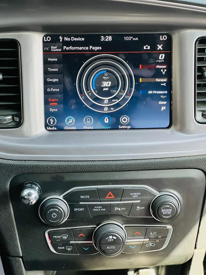 السلام عليكم
دوج جارجر 2022 وارد امريكي اصل
رقم بغداد سنويه ب اسمي تحويل مباشر 
حادثها بارد فقط بدون دواخل وبدون ارباك
الون مميز مشمشي 
الفئه GT
عداد المسافه 80mi  
مواصفات 
محرك V6  3.6 
بصمه تشغيل وابواب 
تشغيل عن بعد 
شاشه كبيره 
كامره خلفيه 
فول تحكم ستيرن 
كش السائق كهرباء 
تبريد قطعتين 
عدسات زينون اصل 
وبعد بيها مواصفات 

العنوان بغداد البلديات 

ملاحظة : مكلف بنشر متواجد اتصال 📞 

 رقم الهاتف ‭0773 480 0012‬
