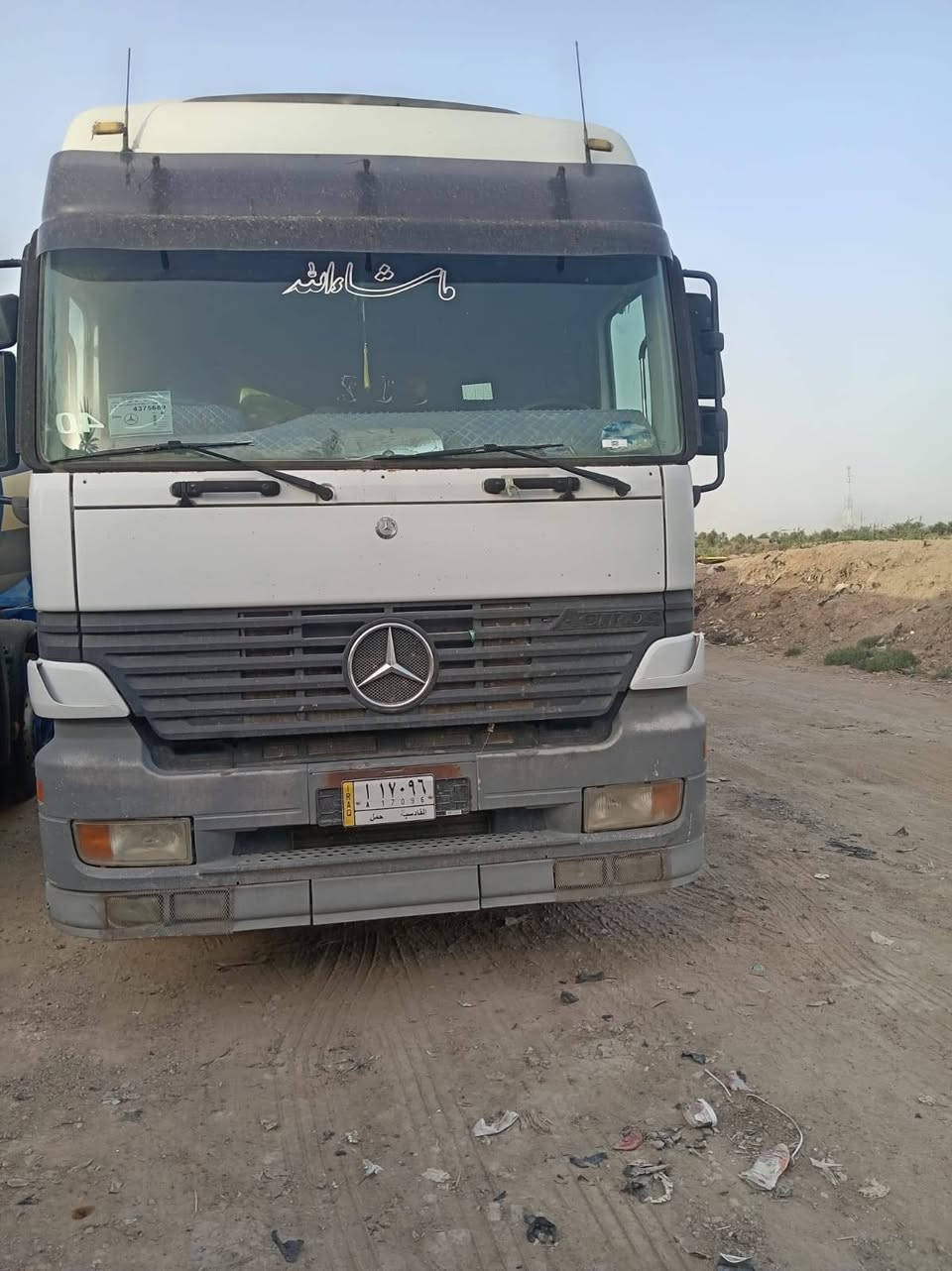 سلام عليكم اكتروز للبيع  موديل 2000 
عنوان واسط الصويره السعر ٢٨٠
***********
