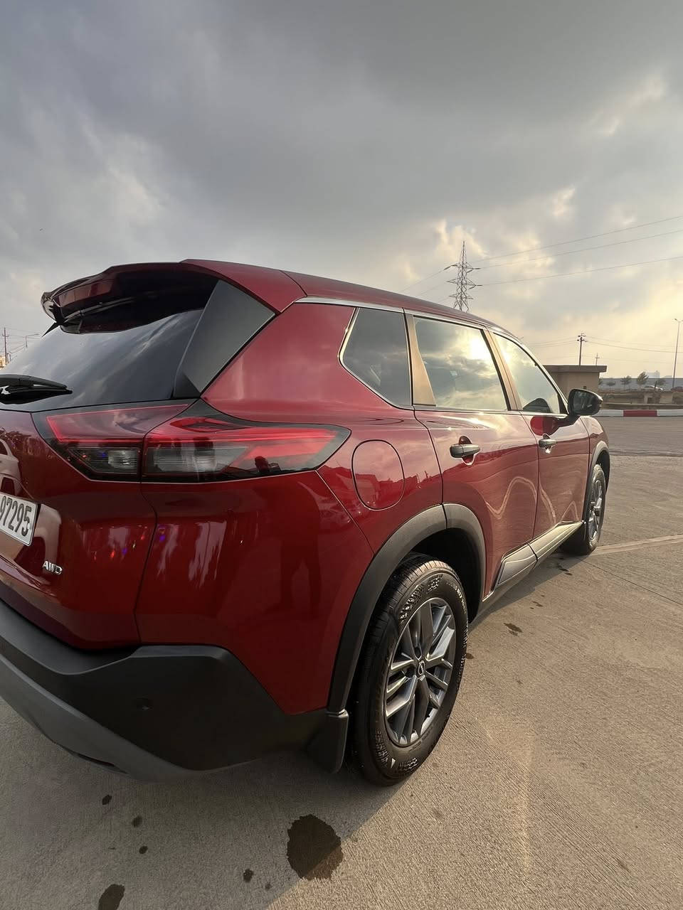 سلام عليكم اخوان 
نيسسان روج
موديل 2023
4سلندر
ماشيه 29الف KM
صبغ جامل امالى يسار بدون دواخل 
ايرباك كله سليم 
دبل اكسل 
 رادار امامى 
***********
