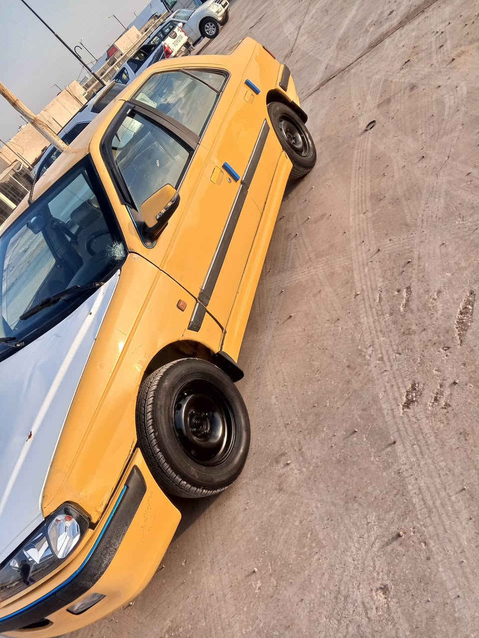 السلام عليكم بيجو بارص موديل 2012مكينه وكير خير من الله صدر وحدايه جديد تخم تأير  تبريد ثلج كهربائيات كله شغاله مصفره هيئه وغرمات تحويل مباشر السعر 28وبي مجال مكان واسط كوت مركز مدينه الاستفسار ***********
