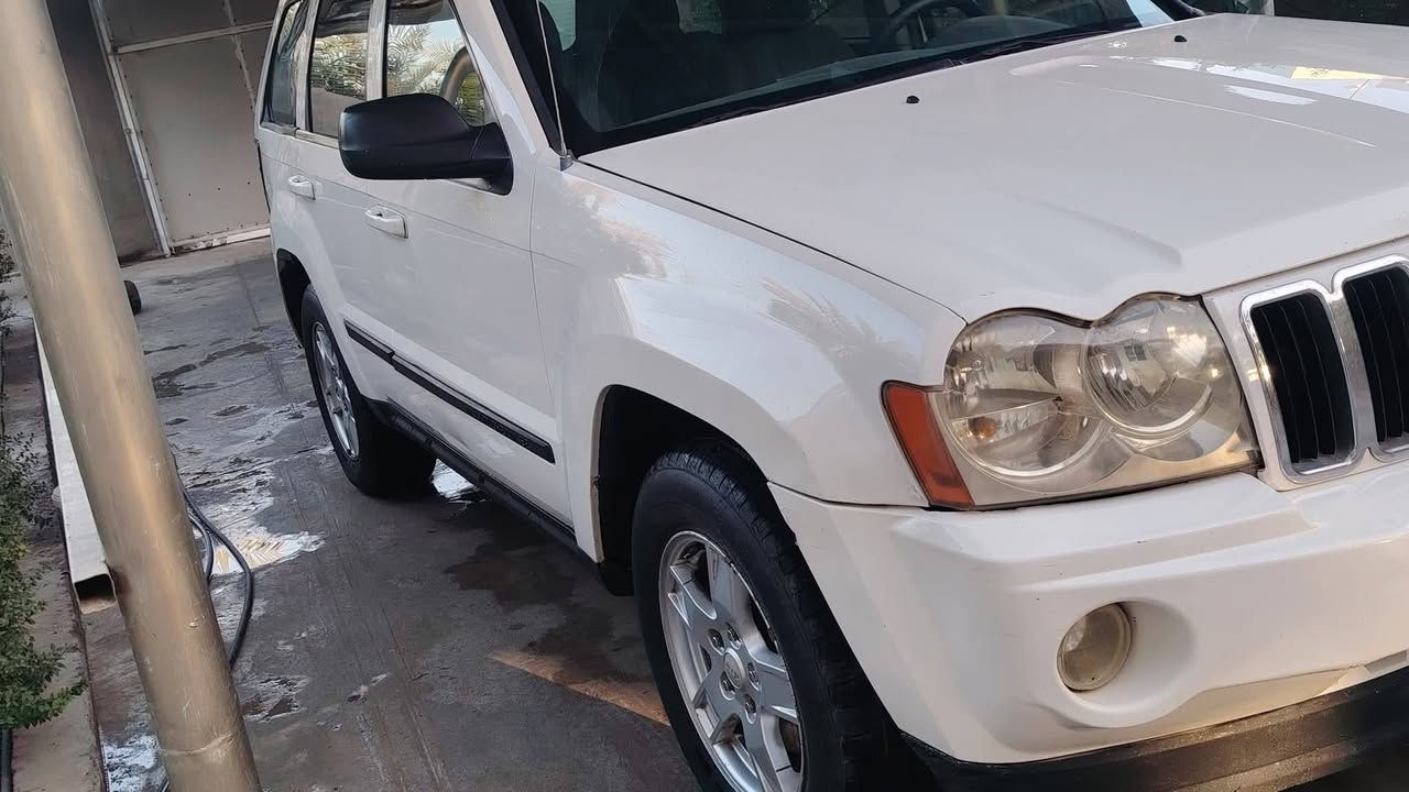 جيب لاريدو2007 مكفوله وجاهزه محرك 3.7 2x4 باسمي ***********
