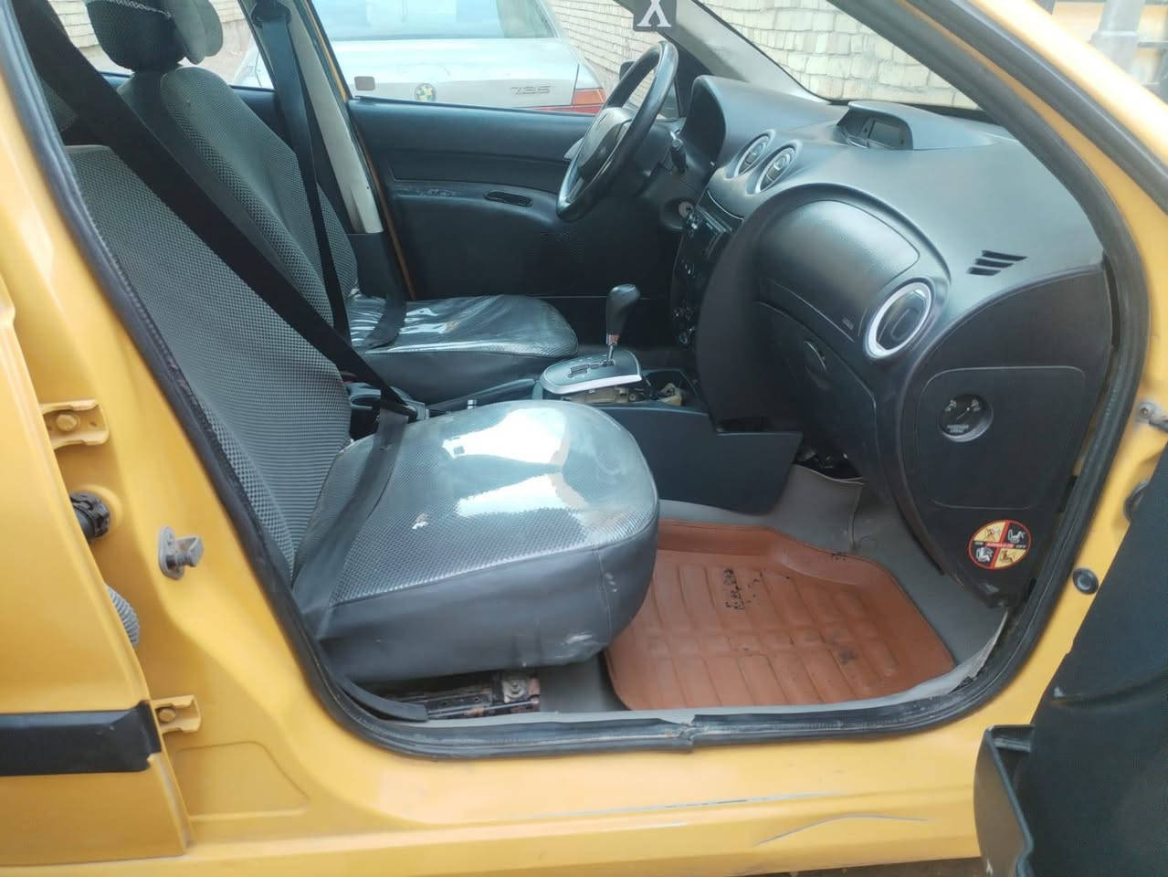 للبيع سمند موديل 2014 بغداد مشروع وطني سنويه لغايه 26 السعر 38$ هاتف *********** مكاني بغداد سياره محور محرك النتره  حجم 1600 دبل قطرة كير اوتماتيك محرك وكير حاويه جديد تحوير  فول باور ومشط ستيرن جديد  وتبريد شغال مع كل الكهربايات شغال ولكيجات ولجام مع الاناره مكفول من ضربه و التبديل ولخياس حداده خلفي امامي جديد مع اربع دبلات جدد دواخل نضيفه مكاني بغداد بغداد, العراق
