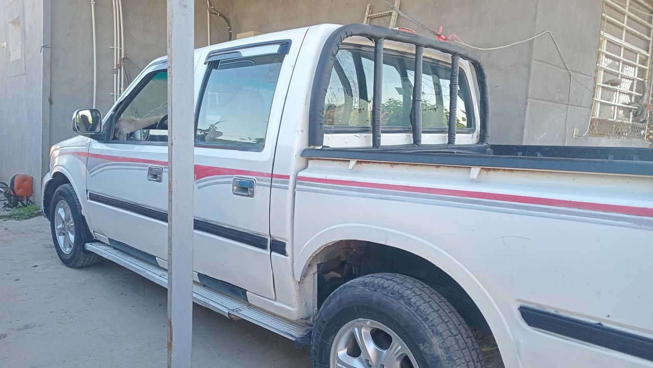 السلام عليكم بيكم كنوه موديل 2007رقم بابل صدامي ماندل راعيه السعر 28وبي مجال ***********
