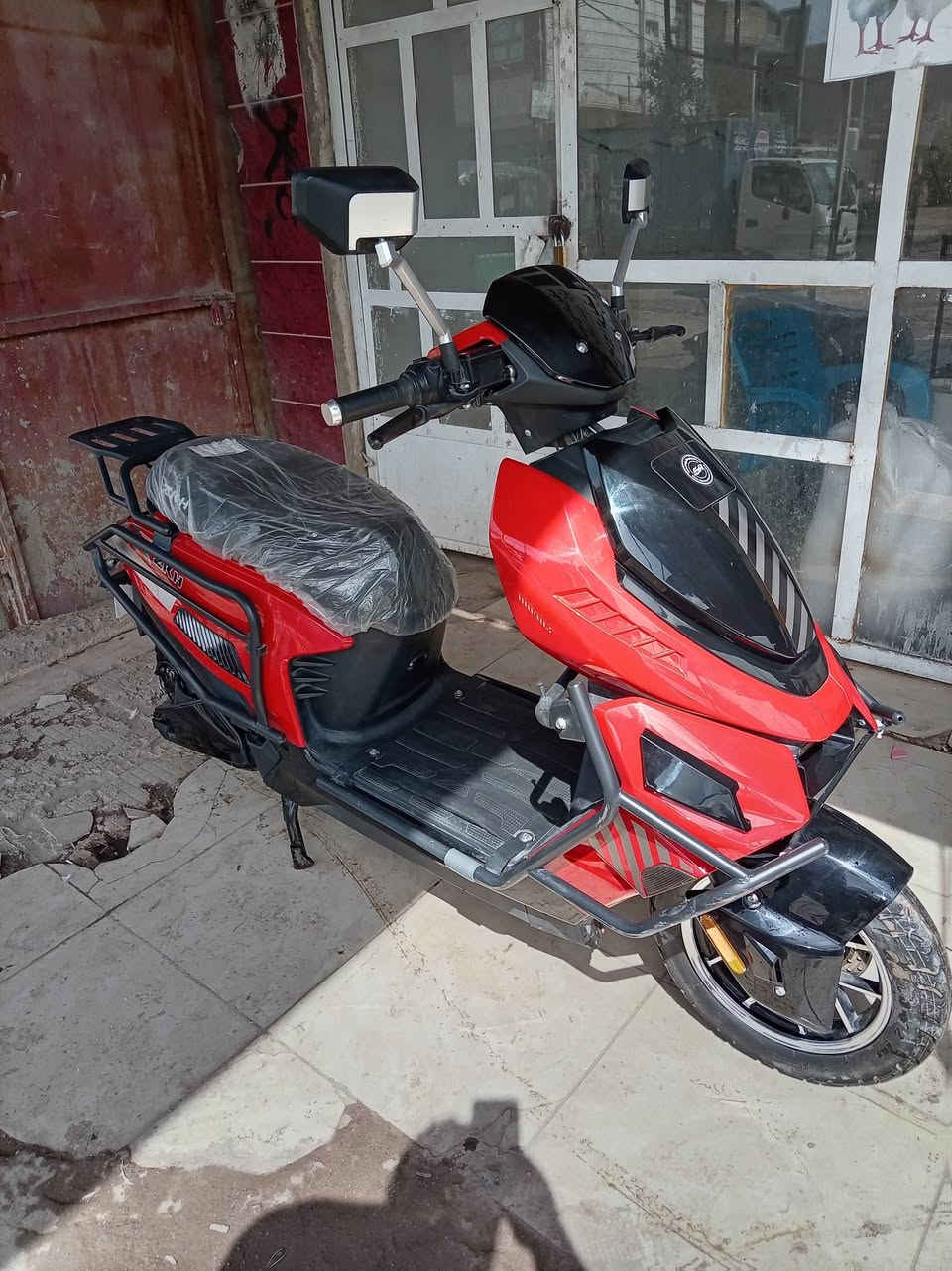 للبيع.. للبيع
للبيع
مدرع من كل الاتجاهات 
6 باتري 
ملف 2000
تمشيك 90 كيلو بالشحنه
سرعته 80 حقيقي
نطام شحن تلقائي
نظام p
نظام R
نظام abs
نطام حماية
نظام بصمه
قاطع دورة
تربط على موبايل
تحتوي على شاحنه موبايل
الدراجه كامله شخط مابيه
وصل الشراء موجودة 
العنوان ابو غريب
للاستفسار ***********
