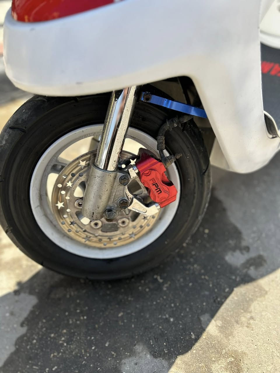 للبيع  او مراوس بماكس نضيفه سعر 450
بطه مزوده كله مكينه 80 
متروسه غراض وكله اصلي دشبول ١٢٠
مكاني كربلاء حي العامل رقمي 

***********
