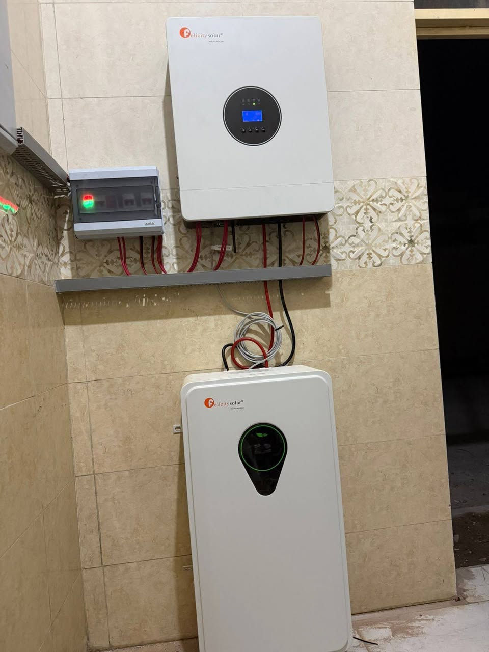 بسم الله الرحمن الرحيم
مستمرين في نشر ثقافة الطاقة الشمسية في محافظة صلاح الدين 
منظومة جديدة في قضاء بيجي
الضمان الحقيقي شعارنا
تم على بركة الله تنصيب منظومة طاقة شمسية في احد مساجد قضاء بيجي 
 24 امبير نهاري و 16.5 امبير ليلي بالتناوب مع الوطني من قبل ( دلتا للطاقة الشمسية  ) 
حيث تم استخدام
12 لوح نوع جينكو 620 واط #Jinko
انفيرتر حجم  12kw من شركة #felicity 
بطارية حجم 17.5kw من شركة #felicity
بادارة واشراف مهندس يوسف عزاوي حاجم
للاتصال ☎️: ***********
العنوان
صلاح الدين/ بيجي. طريق الصينية - قرب مدرسة الفضيلة
🌞💚🌟 #صلاح_الدين #بيجي #الضمان #منظومة #حي_الرسالة #الطاقة_الشمسية #تكريت
