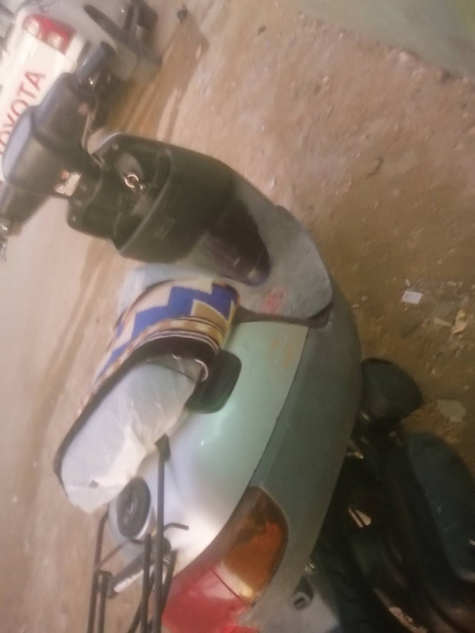 بطه ما مفتوحه دراجه نظيفه كفر اصلي كهربائياته شغاله كلها دراجه بلاديه دراجه حلوه 350 وبيها مجال رقم تليفوني***********
