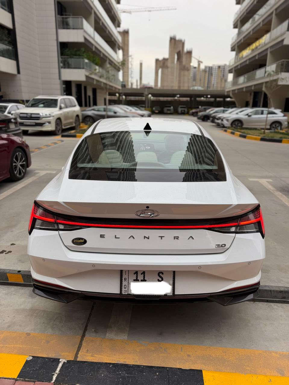 الانترا 2023 خليجي فوول مواصفات
استلام الشركه مكينه 2000 دوش 
بصمه وفتحه وتشغيل عن بعد وكامره 
السياره جديده كانما زيرو ماشيه 23 ألف فقط 
كفاله عامه بدون صبخ أو بارد او تبديل ولا شخط السياره بلزكات الشركه بعدها 
رقم بغداد باسمي عنواني بوابه العراق المنصور 
*********** 
سعر السياره 172 ورقه
