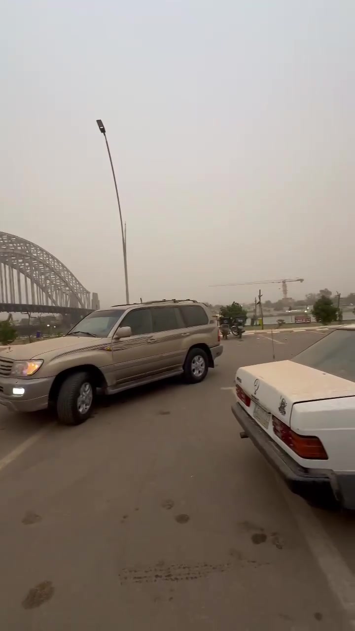 🚘 للبيع لاندكروزر GXR 2006 خليجي 🚘
▪️ اللون: ذهبي
▪️ الممشى: 370 ألف
▪️ محرك 6 سلندر
▪️رقم شبه مميز 66442 R 14
▪️ قير أوتوماتيك
▪️ دبل
▪️ فتحة سقف
▪️ ثلاجة
▪️ شاشة
▪️ كاميرا
▪️ مكيف أمامي وخلفي بارد
▪️ صبغ وكالة ماعدا البنيد
السيارة استخدام مرتب وجاهزة للفحص 👍
📍 المكان: الناصرية – شارع الإمام علي
💰 السعر: 180 قابل للتفاوض للصامل
للاستفسار مراسلة خاص أو اتصال
***********
