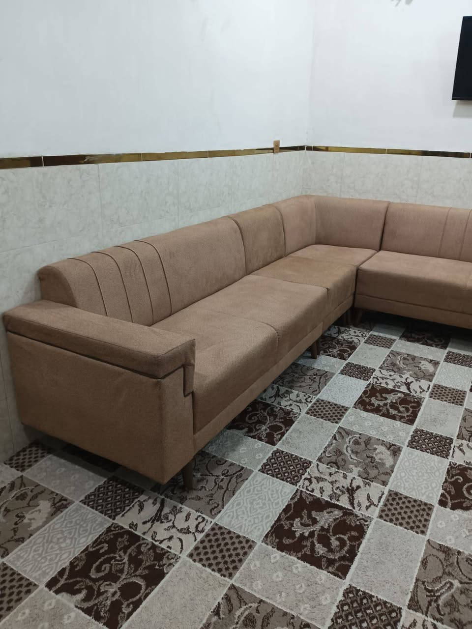 السلام عليكم
ديوان صالة 7 مقاعد خشب چام روسي 

المقعد مطاط اسفنج 15سم طبي

الشغل توصى استخدام يومين 

السعر 450 وبي مجال 
المكان السريدات القديمة المربع الثالث 

***********
