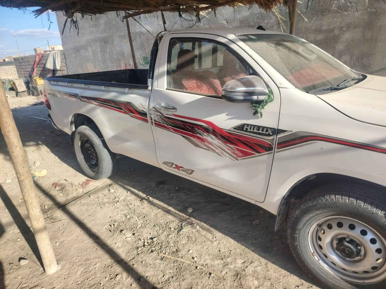 سلام عليكم عندي فورويل دك قماره موديل 23 مكفول كفاله عامه مثل شكل صور النضافه فول ماشي 180 الستفسار الكثر تصل على رقم ***********
