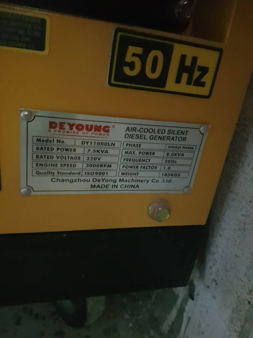 #للبيع مولد كاز الوجبه الاولى حجم 8 كيفي ٣٢ امبير مولد جديد لحد يكلي شبي مابي مشتغل بس عالفحص ومضموم   السعر ٦٥٠ 
عنوان  التاجي


**إذا كنت صاحب هذا الإعلان وتريد حذفه لأي سبب، رجاءا أرسل رسالة إلى الدعم الفني**