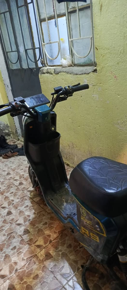 سلام عليكم دراجه شحن لبيع مديل 2025جديد
سعر 400وبيه مجال 
العنوان البصرة ابو الخصيب 
***********
