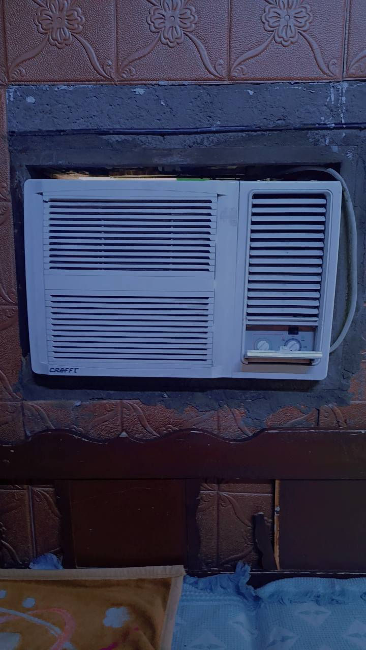 السلام عليكم ورحمه الله وبركاته
مرخصت المسؤلين الكرام
مكيف جديد مستعمل موسم واحد
250 قفل 
العنوان بغداد حي السلام خلف مستشفى الفضيلية العام 
هاتف ***********
