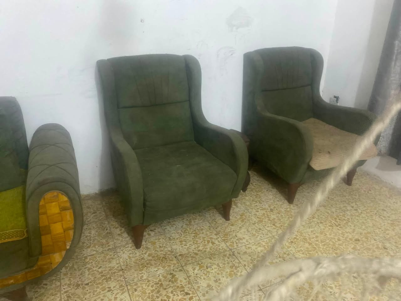 غراض البيع التخم تركي ب ١٧٥ وبيه مجال سرير ققلاب ومخزن طباخ شغال بس تعبان ب ٢٠الغسالة ب ٤٠ شغالة وعندي دوشك اسفنج مترتين ونص ب ٣


**إذا كنت صاحب هذا الإعلان وتريد حذفه لأي سبب، رجاءا أرسل رسالة إلى الدعم الفني**