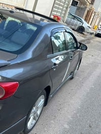 كورلا كورلا 2013 Sمحرك 1800 رقم بغداد وارد امريكي فول مواصفات  كلين بد...