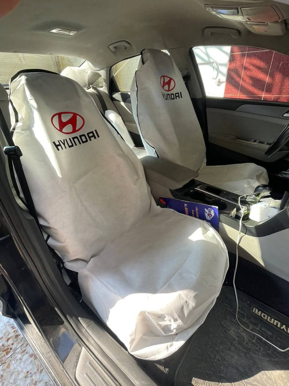 سلام عليكم من رخصة الادمن
سوناتا امريكي موديل 16 مواصفات SE
شاشة كبيرة
شاشة اعطال
كامرة دوار
تحكم ستيرن 
ثلاث انظمة
ايكو وسبورت وعادي
مكينة استندر مفتوحة 
تخم تاير 
حدادية حلوة 
السيارة ليبل واحد
بيهة بنيد امبدل اصلي تفصيخ 
وبيهة عرقجين قمارة امبدل
السعر 105$ ابسمي اتريد تحويل او وكالة
مكان السيارة بغداد ***********
