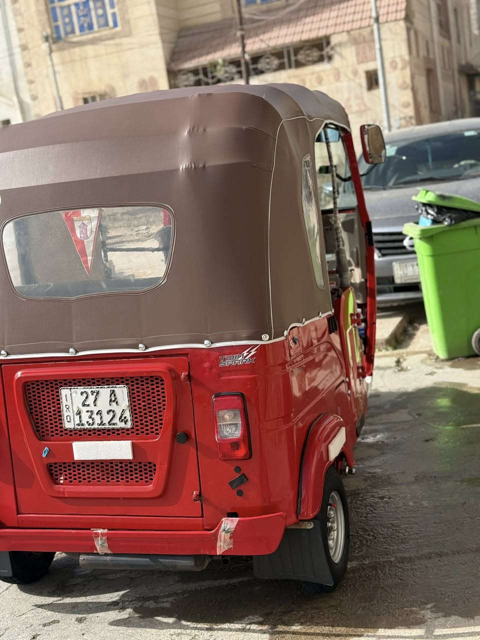 السلام عليكم تكتك للبيع 
موديل 22 شهر 10 كفاله عامه 
امفيلس ماامفيلسه رقم بسمي مداور ثاني يوم 
ابيع فارغ شركه مكاني ناصريه مركز 
الهاتف ***********
