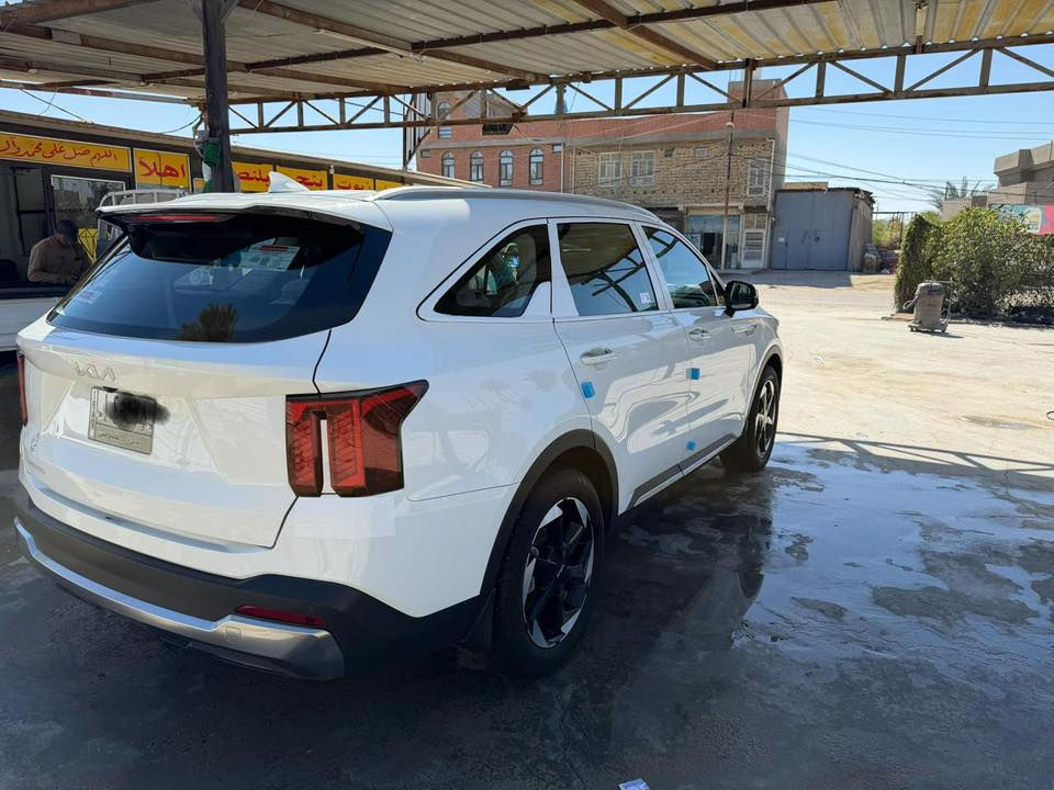 السلام عليكم
للبيع سورنتو 2024  خليجي الدولية ام الضمان مكفول كفاله عامه 

زيرو السياره ماشيه 20 وكارتون وبعدهه بنايلون الشركه 

سبير وعده بعدهم والبصمة الثانيه زيرو 

لايت لد 

كشاف زنون 

كير ماوس 

حساس اماميه

حساس خلفي 

كامره متحركه 

سايد بريك دكمه

اوتو هولد

مود درايف

سايد بريك دكمه

بردات خلفيه

تشغيل عن بعد 

صندوك كهرباء

تبريد خلفي

مكينه 3.5

شفتات استيرن

شاحن تلفون

فول تحكمات 

اريل نفكيشن 

بقيه المواصفات المعروفه 

رقم بابل

السعر 305 وبيه شي قليل 

مكان السياره بالحلة ***********
