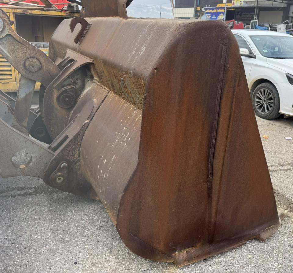 سڵاو بەڕێزان ئەم کێلە بۆ فرۆشتن هی ڤاڵڤۆی ١٥٠یە 
کێلەکە زۆر جوانە و تەقیوی نیە  
هی شۆفڵی درع بووە 
بۆزانیاری ***********
