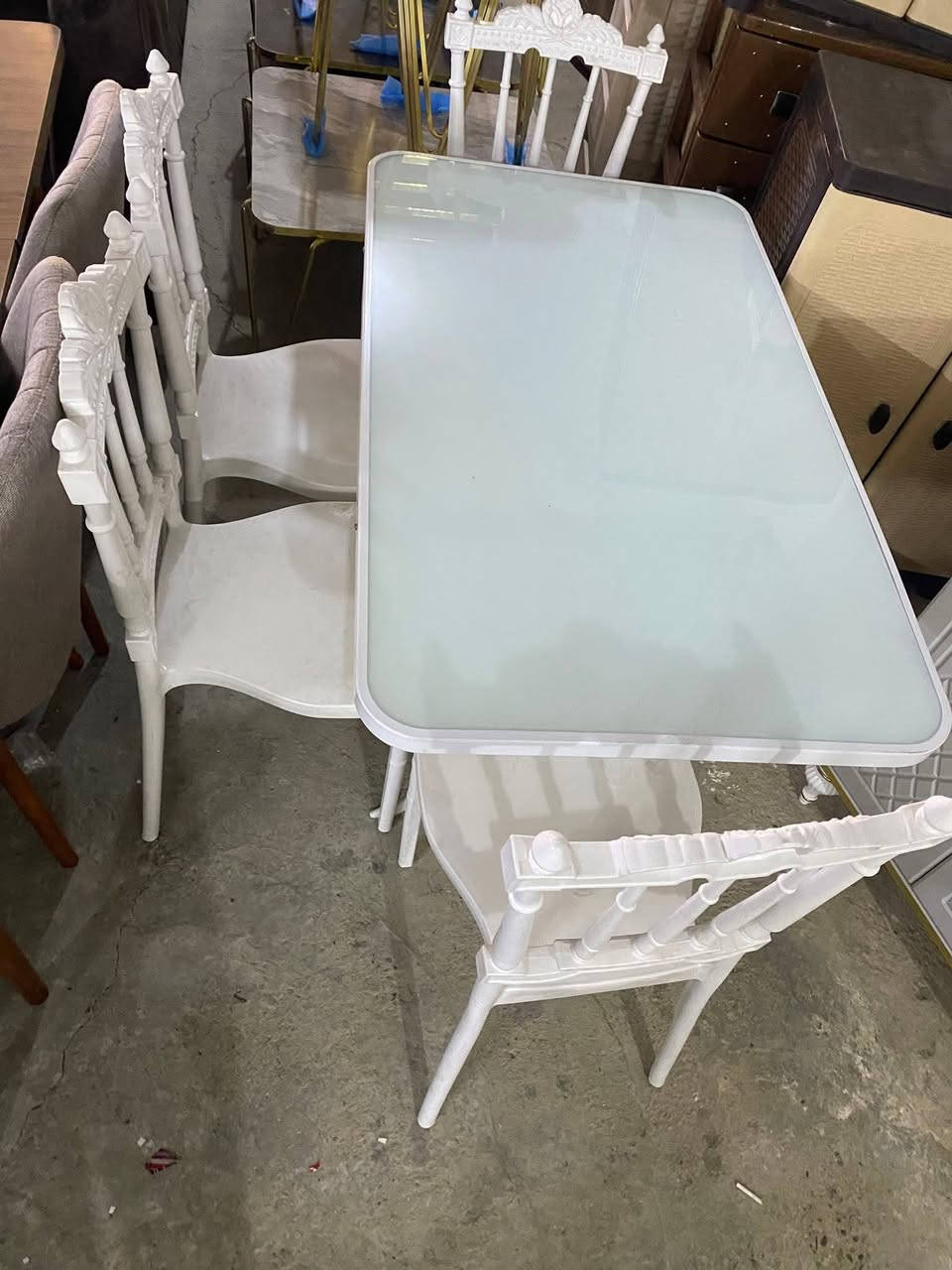 السلام عليكم توفرت ميوزه طعام جميع النوعيات
العنوان سبع البور الالف شارع ٤٠معرض المدينه للاثاث عروض راس السنه🔥 ***********
