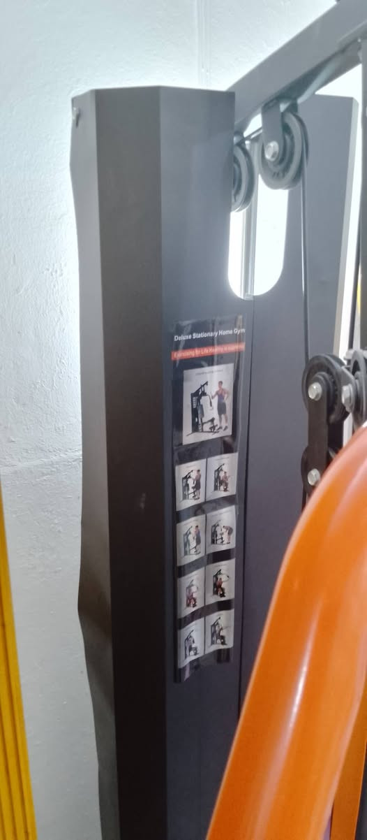 بسم الله الرحمن الرحيم
متاح للبيع جهاز هوم جيم Home Gym  حديد متعدد التمارين كامل ما بيه نقص الوزن الكلي للحديد ٨٥ كيلو مستخدم استخدام منزلي بسيط النظافة ٩٨٪ جهاز تمارين مفيد جداً للمبتدئين و المتوسطي الخبرة كما يوفر على اللاعب عناء الذهاب الى القاعة الرياضية و يمكن أن يؤدي تمارينه في اي وقت و بالاسلوب الذي يريده و يوفر خصوصية اللاعب ممكن تتمرن بالليل في الصباح الباكر في اي وقت و ما ياخذ مساحة كما موضح بالصور 

جهازك في بيتك تمرينك في بيتك انت حر نفسك لا اشتراك و لا وقت يحددك و لا واحد يغثك و لا يزاحمك 

مكاني بعقوبة خلف المحافظة 

الاتصال على الهاتف 

 ***********

السعر ٣٧٥ بيه مجال بسيط 

اتصل و بيك خير و اتدلل
