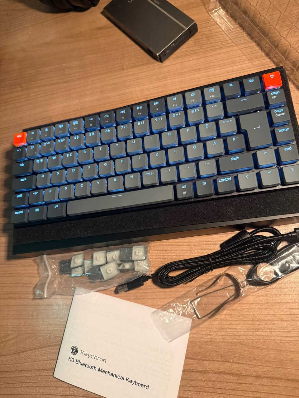 کیبۆردێک لە براندی Keychron زۆر تایبەتە دەنگێکی خۆشی و ناوازەی هەیە وە براون سویجە بلوتوزیە و وایەرە گەر کیبۆردێکی میکانیکیت %75 ئەوێ وەرە ئەمە بکرە  بۆ نرخ نامە بنێرە أربيل, العراق


**إذا كنت صاحب هذا الإعلان وتريد حذفه لأي سبب، رجاءا أرسل رسالة إلى الدعم الفني**
