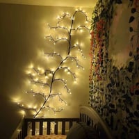 نشره ضوئيه • شجرة جداريه • ١٤٤ ليد