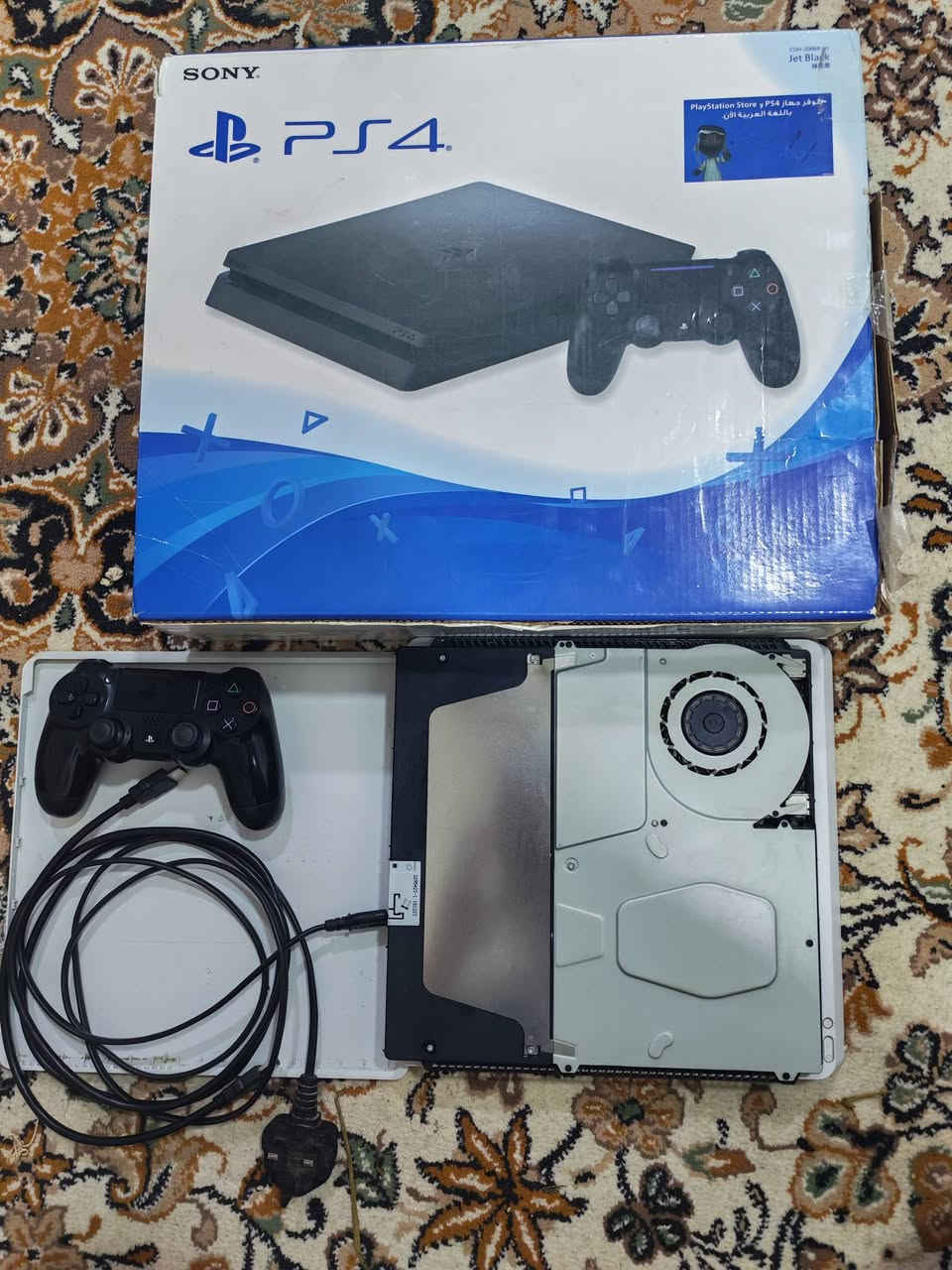 بلي 4سلم ما مفتوح نضيف 95%وملحقات أصلية جوستك وحدة يشتغل أقراص وشتغل تنزيل ألعاب مكاني كربلاء السعر(225) وبي مجال بسيط متوازي عل بيعتة ***********
