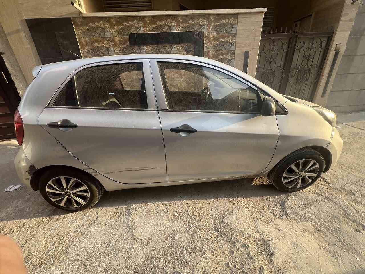 السلام عليكم
مورننك ٣ سلندر 

ماشيه 

46 

بسمي مشروع وطني بغداد هزه جديده تحويل ثاني يوم

نقصه جراد فقط كير محرك تبريد خير من الله صدر كامل 

ملاحضه جراد بابين وقماره  

  دعاميات يرادله صبغ 

بغداد الوزيريه او بنوك 
السعر 75 وبيه مجال 

***********
