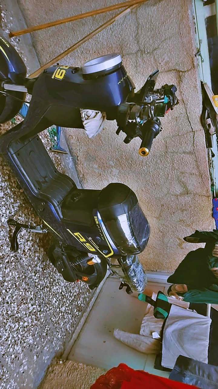 سلام عليكم R9 للبيع بطارياته كاعدات استفسار خاص ***********
