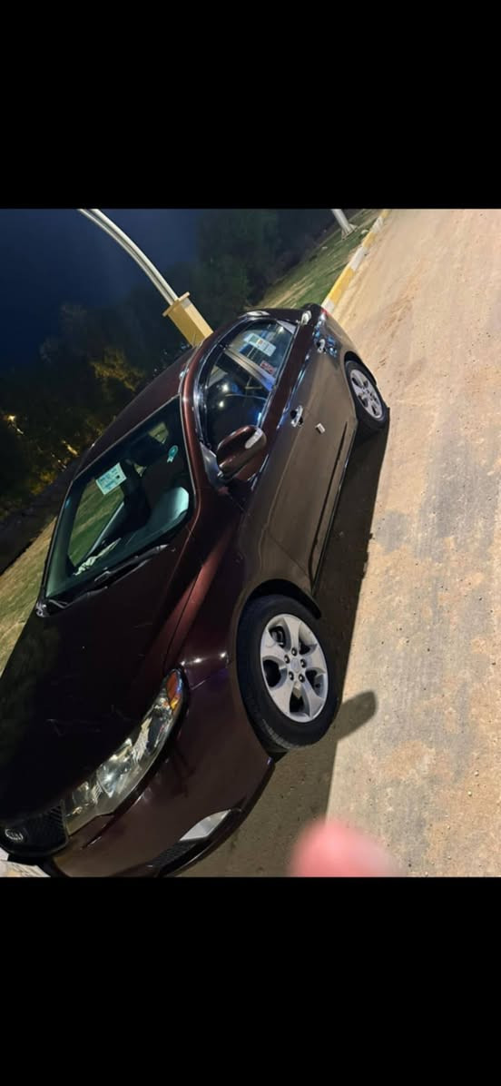 السلام عليكم سيراتو مديل 2010 للبيع مكفوله وسياره حلوه ونضيفه مكينه كير حداديه كله خير من الله وهاذه رقم صاحبهة ***********
اخوان اني مكلف بالنشر خابر صاحبهة وبيك خير ودلل
