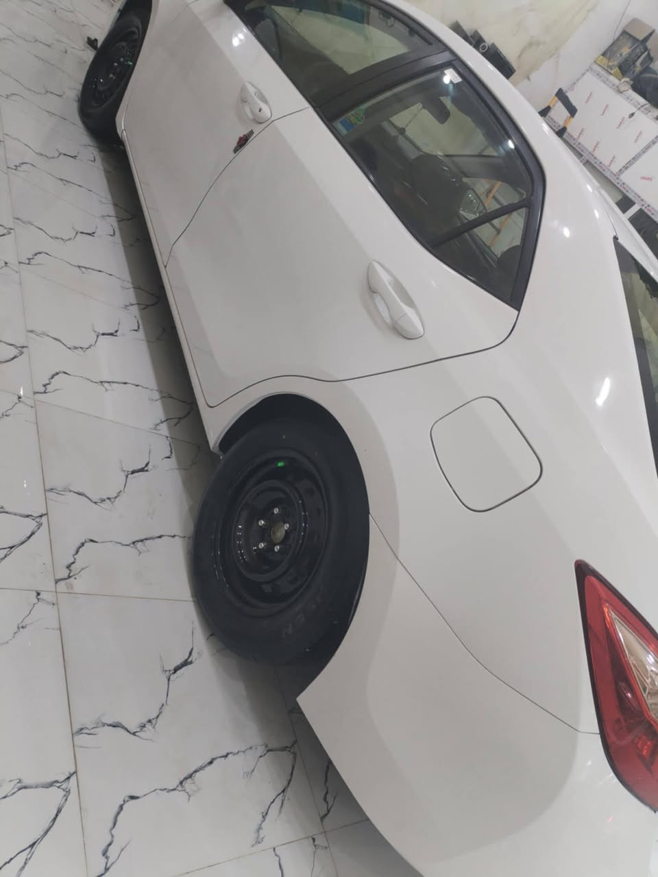 سلام عليكم كورله 2018بس البنيد والباقي كفاله مكينه كير حداديه تبريد كفاله فول السياره ماعده البصمه  السعر 160بيها مجال رقم بغداد مكلف بلنشر ***********
