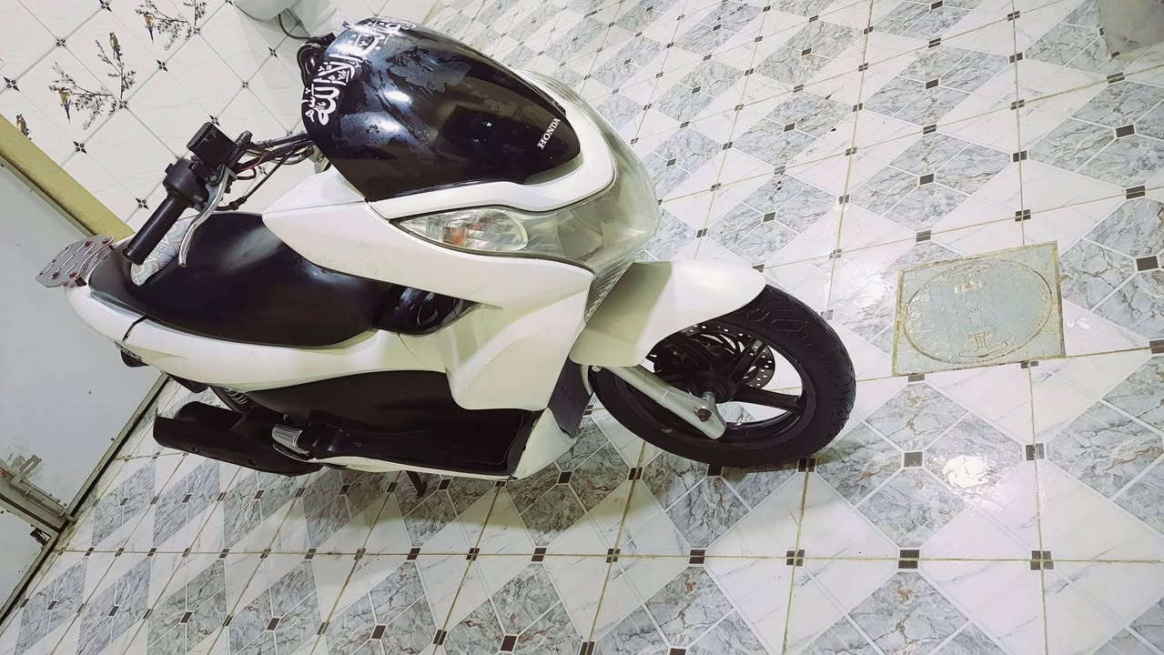 السلام عليكم دراجهpcXللبيع كلشي شغال بيه شراي يجي ويدلل ***********
