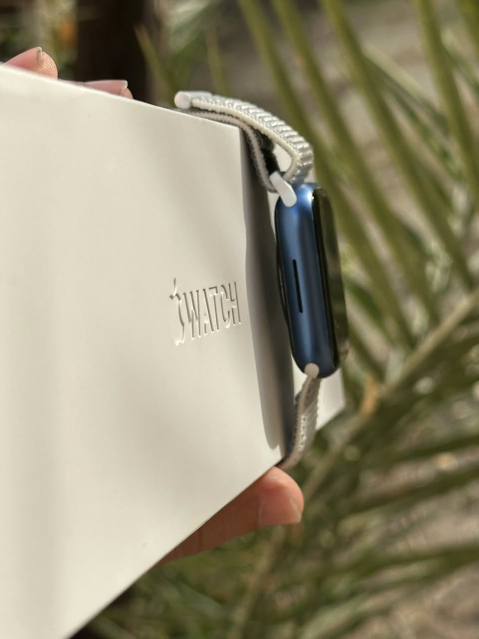 ابل واتش سيرس 7 شريحة الكتروني esm
ذاكرة 32

نضافة 100/100 

بطارية 100 

لون بلو  الازرق الساعة كلش نضيفة استخدام قليل ويجي وياها باكيت وشاحنة وسيرين الساعة خاليه من المشاكل وانطي بيها ضمان

مكاني موصل / يوجد توصيل لكل المحافضات
السعر خاص او تواص عل رقم *********** واتس+ تلي
